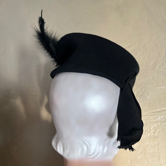 FABULOUS 1930s\' BLACK FELT \